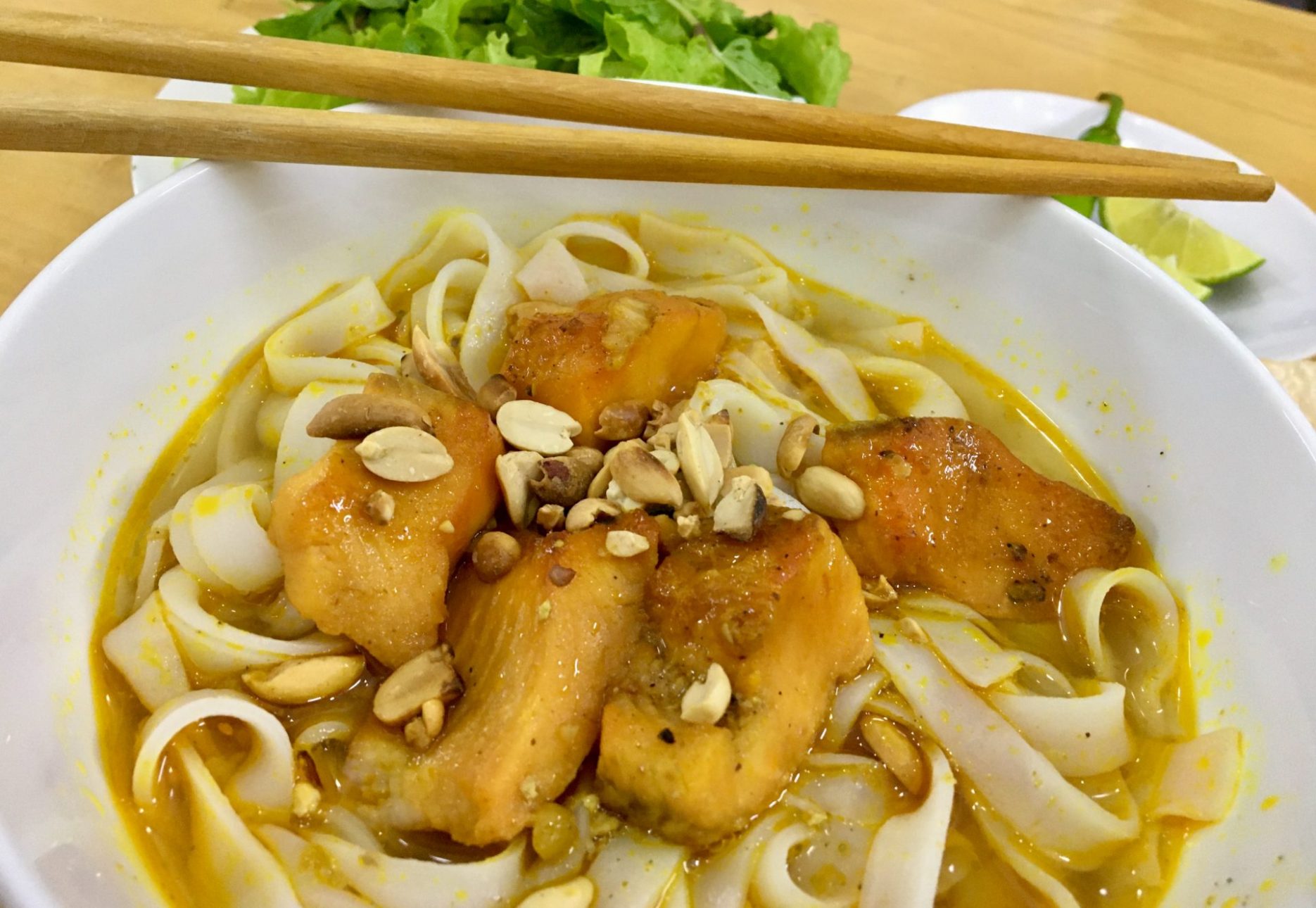 Mì Quảng Cá Lóc Yellow Quang Noodles with Snakehead Fish Delicious