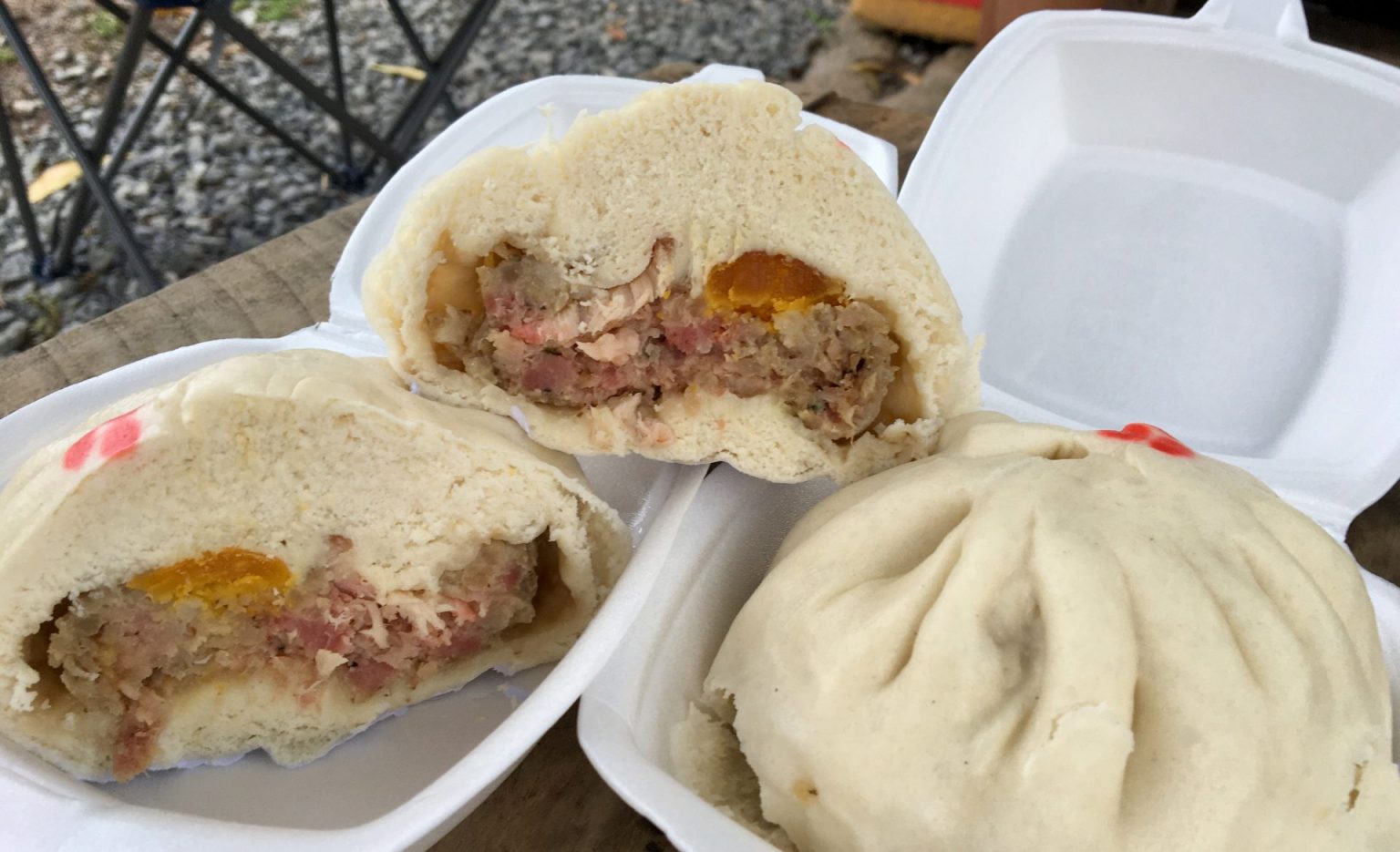 Bánh Bao - Vietnamese Steamed Pork Bun - Delicious Vietnam