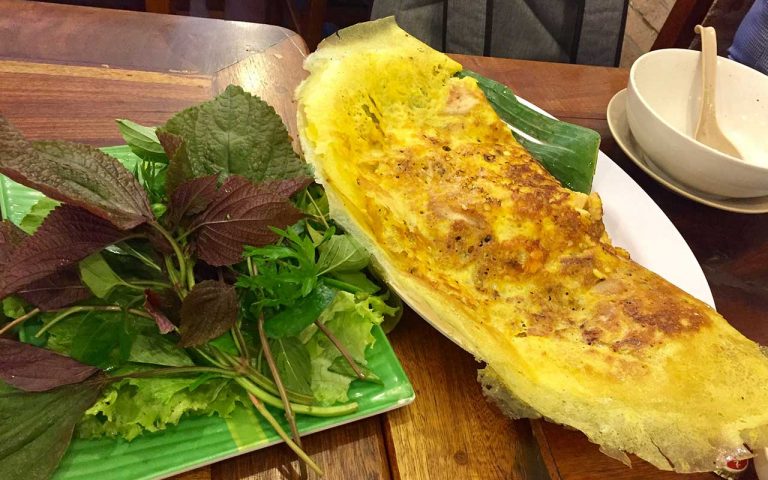 Bánh xèo - Vietnamese savory fried pancake